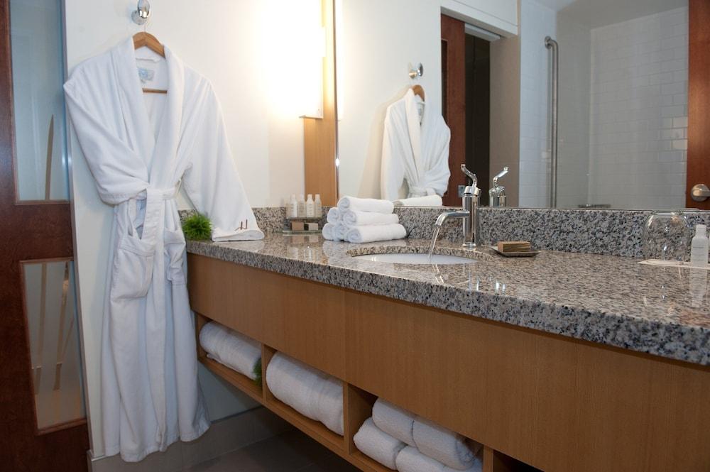 The Holman Grand Hotel Charlottetown Esterno foto